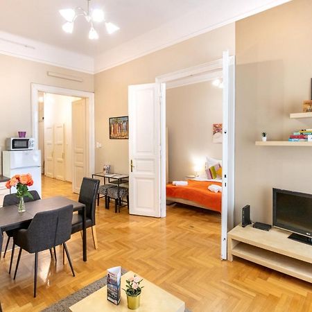 Orangehomes Kalvin Sq 2 Bedroom Apartment Budapest Exterior photo