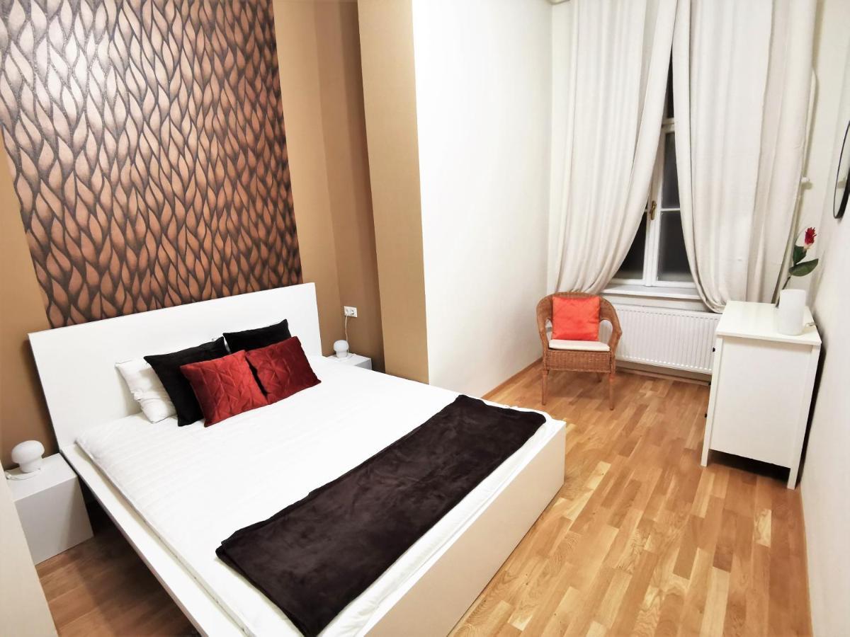 Orangehomes Kalvin Sq 2 Bedroom Apartment Budapest Exterior photo